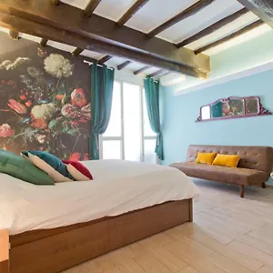  Holiday home Il Leopardo